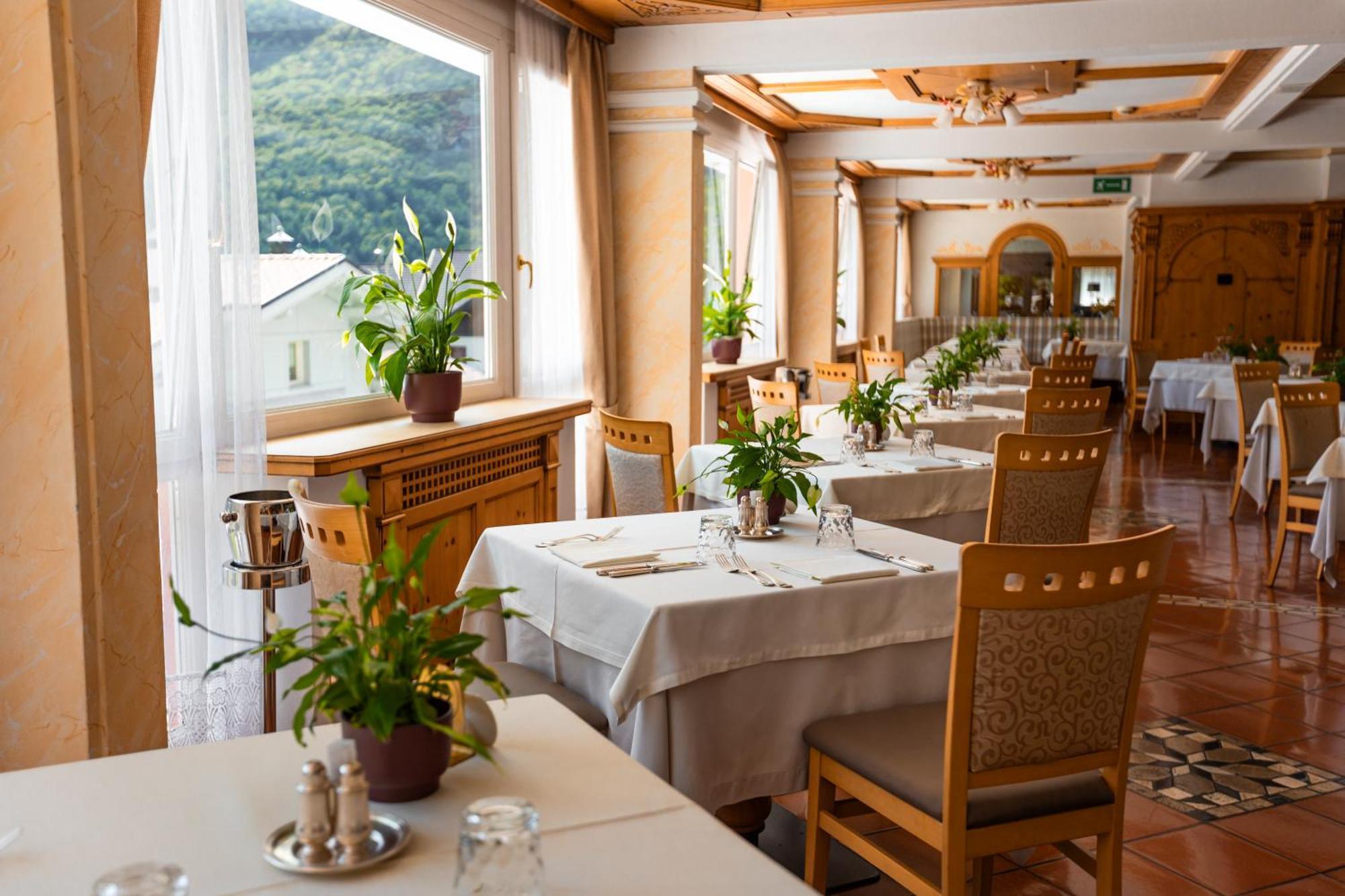 Alpenresort Belvedere Molveno Bagian luar foto