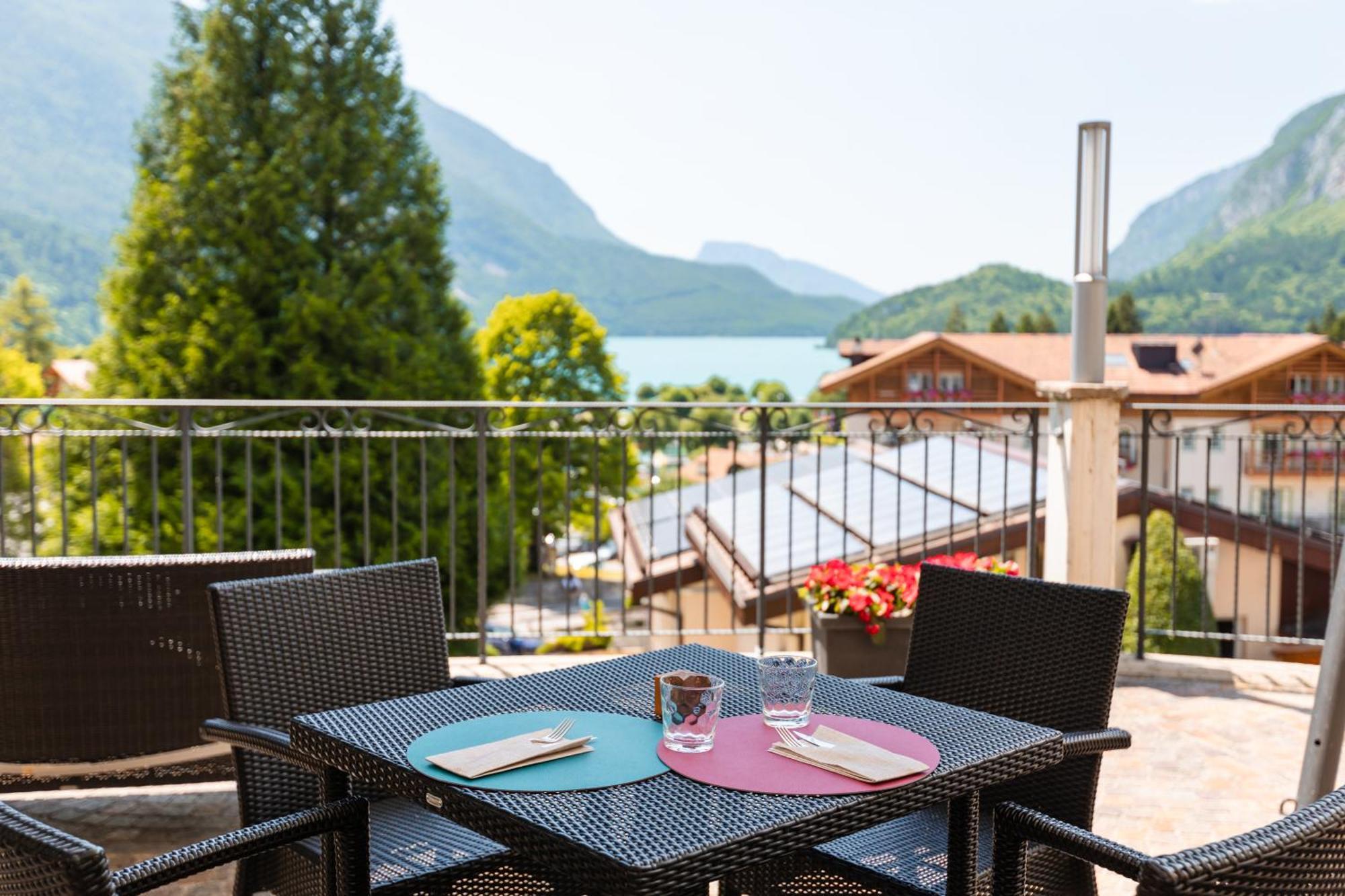 Alpenresort Belvedere Molveno Bagian luar foto